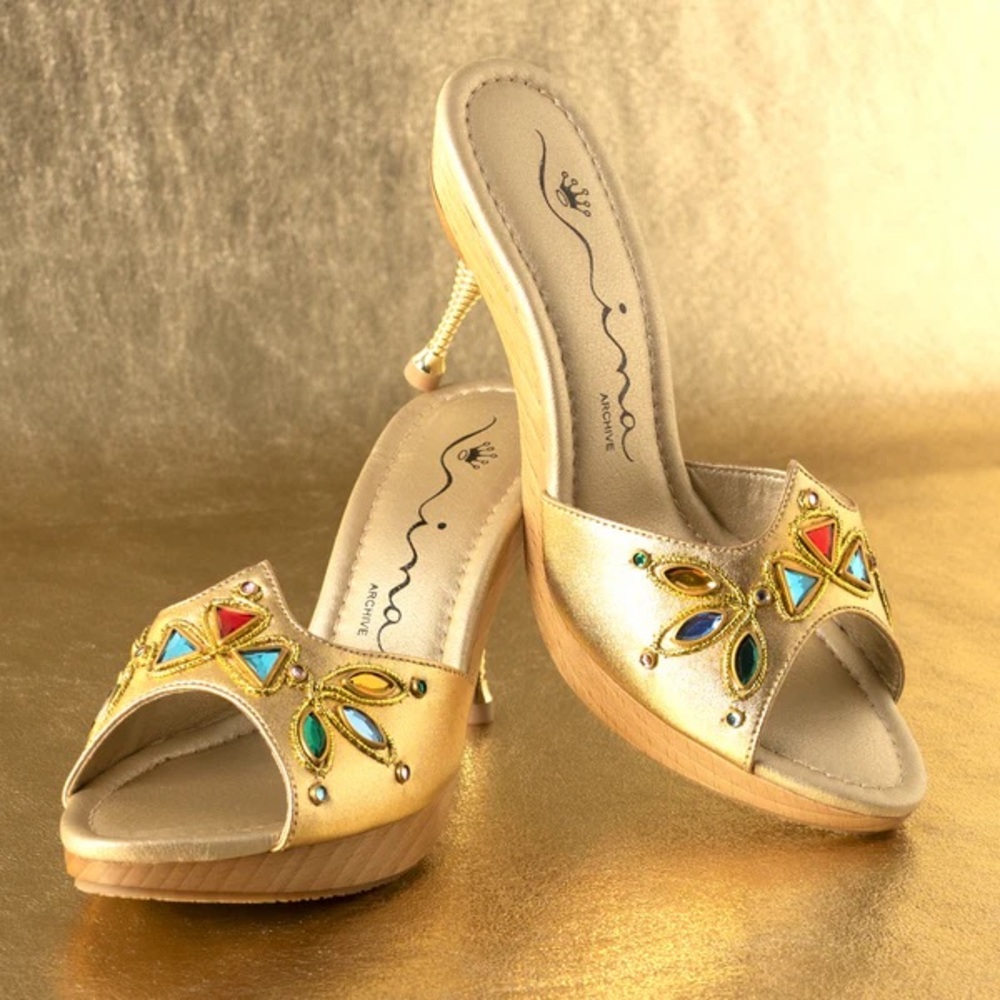 Beautiful 1950’s / 1960’s style Polly/Hollywood Heels